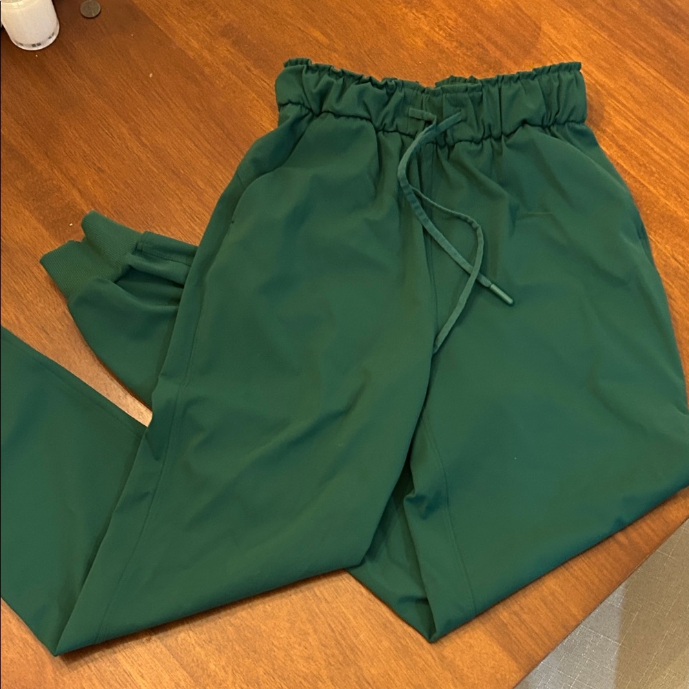 Women’s Green Lululemon Pants